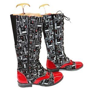 CANADIAN PORTOFINO Graffiti newspaper PRINT Tall LEATHER boots EUR 42 US 11